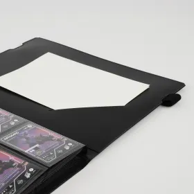 Offene letzte Seite des Raw2Rare FlexBinder360 mit 3×3 Sideload-Kartenfächern
